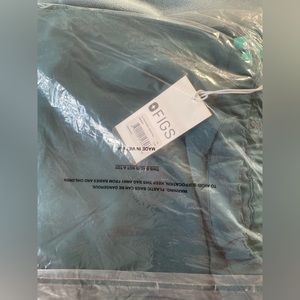 Mens figs pisco basic pants in Caribbean blue, size XL tall. NWT